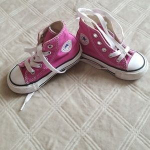 Infant/toddler size 5 pink converse